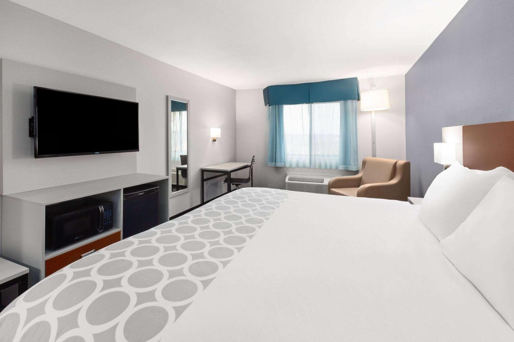 מלון Baymont By Wyndham Warrenton מראה חיצוני תמונה