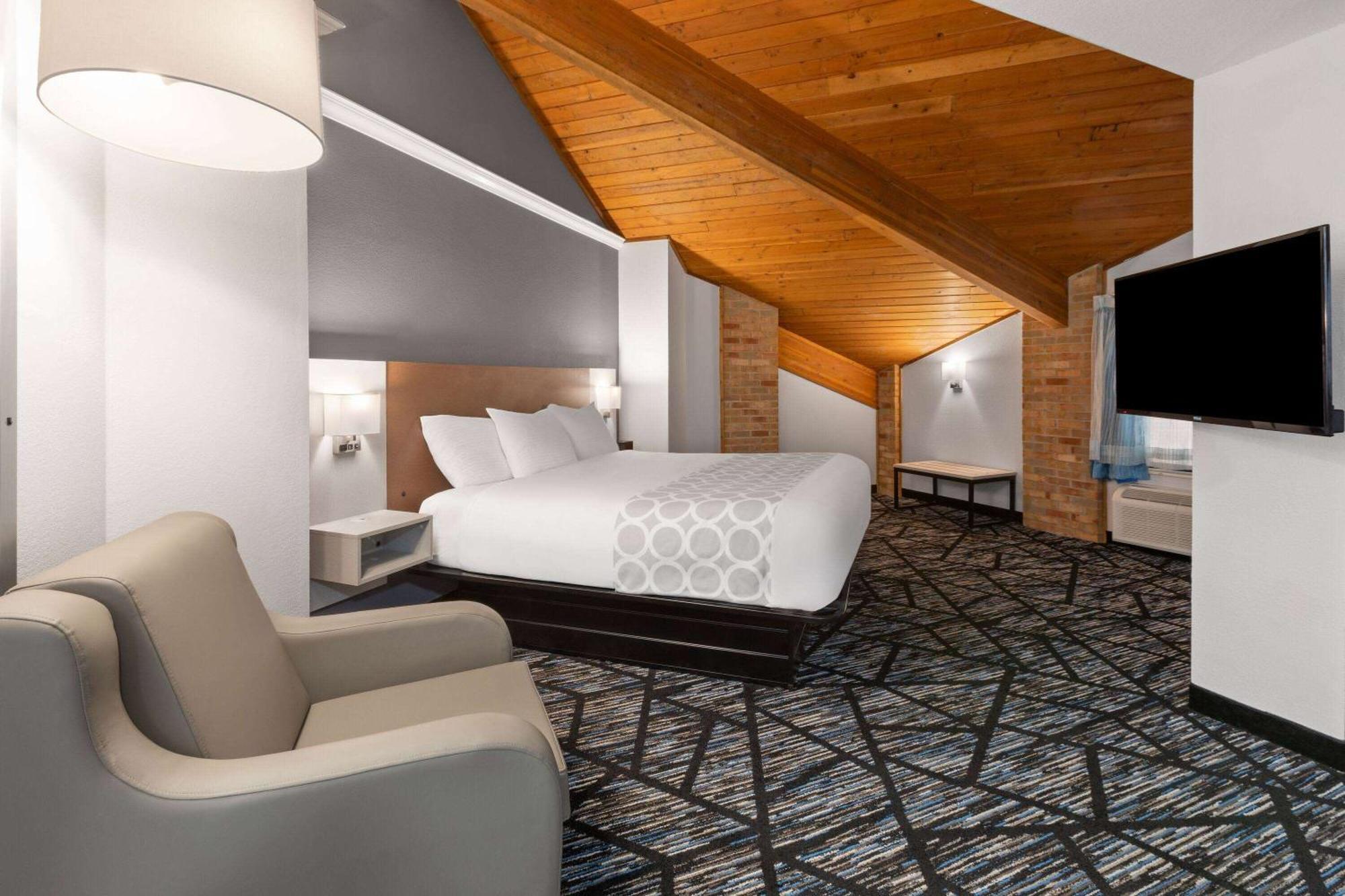 מלון Baymont By Wyndham Warrenton מראה חיצוני תמונה